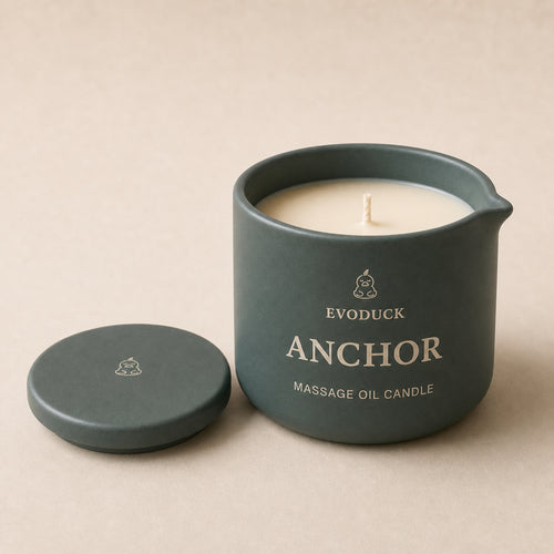 EVODUCK Anchor massage oil candle 01 hero square product image.