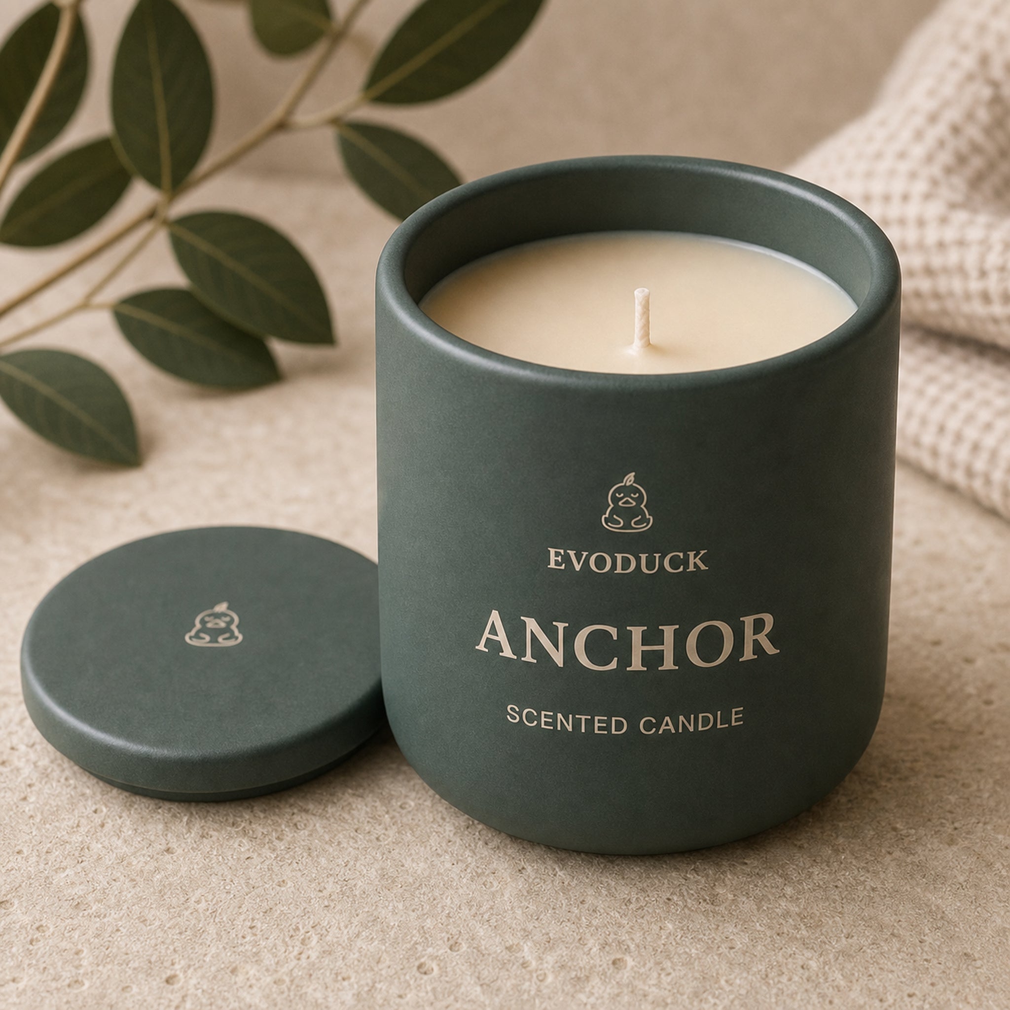 EVODUCK Anchor scented candle 02 angle detail product image.