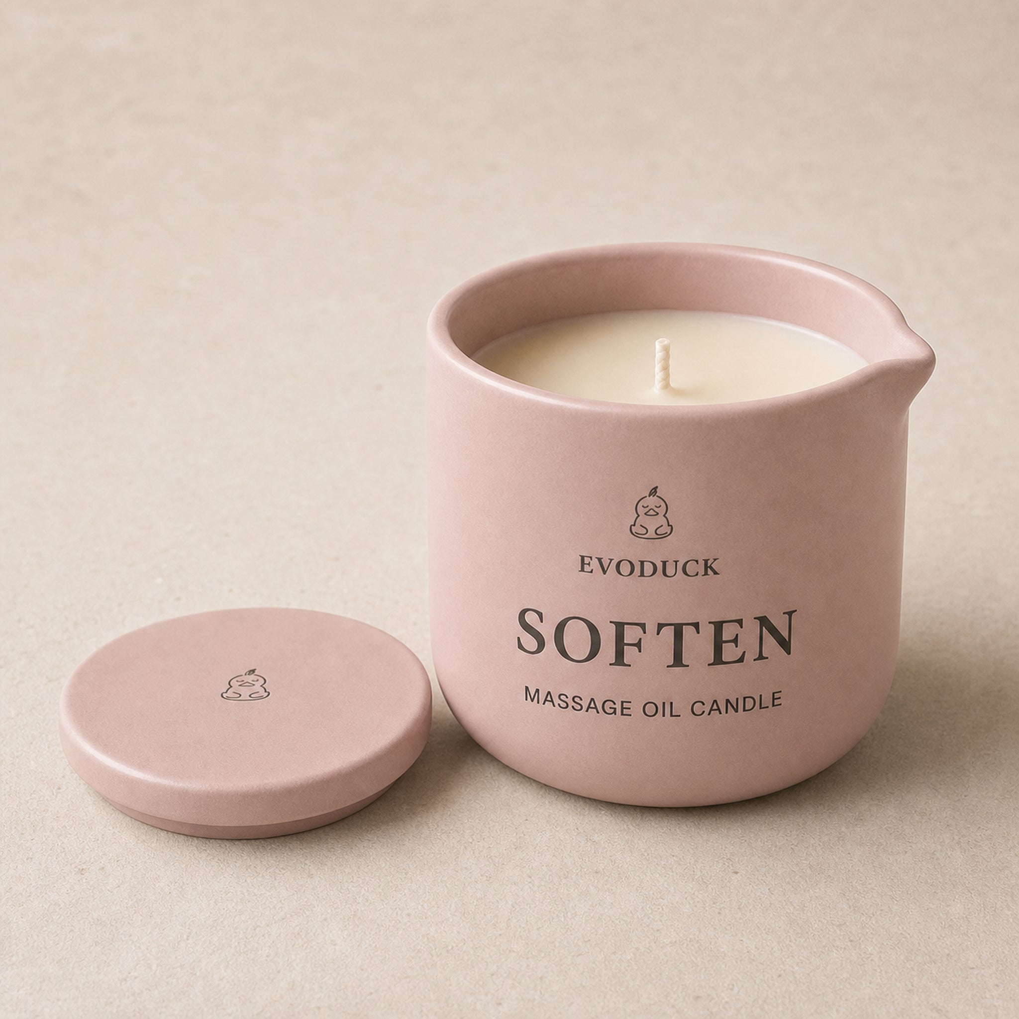 EVODUCK Soften massage oil candle 01 hero square product image.