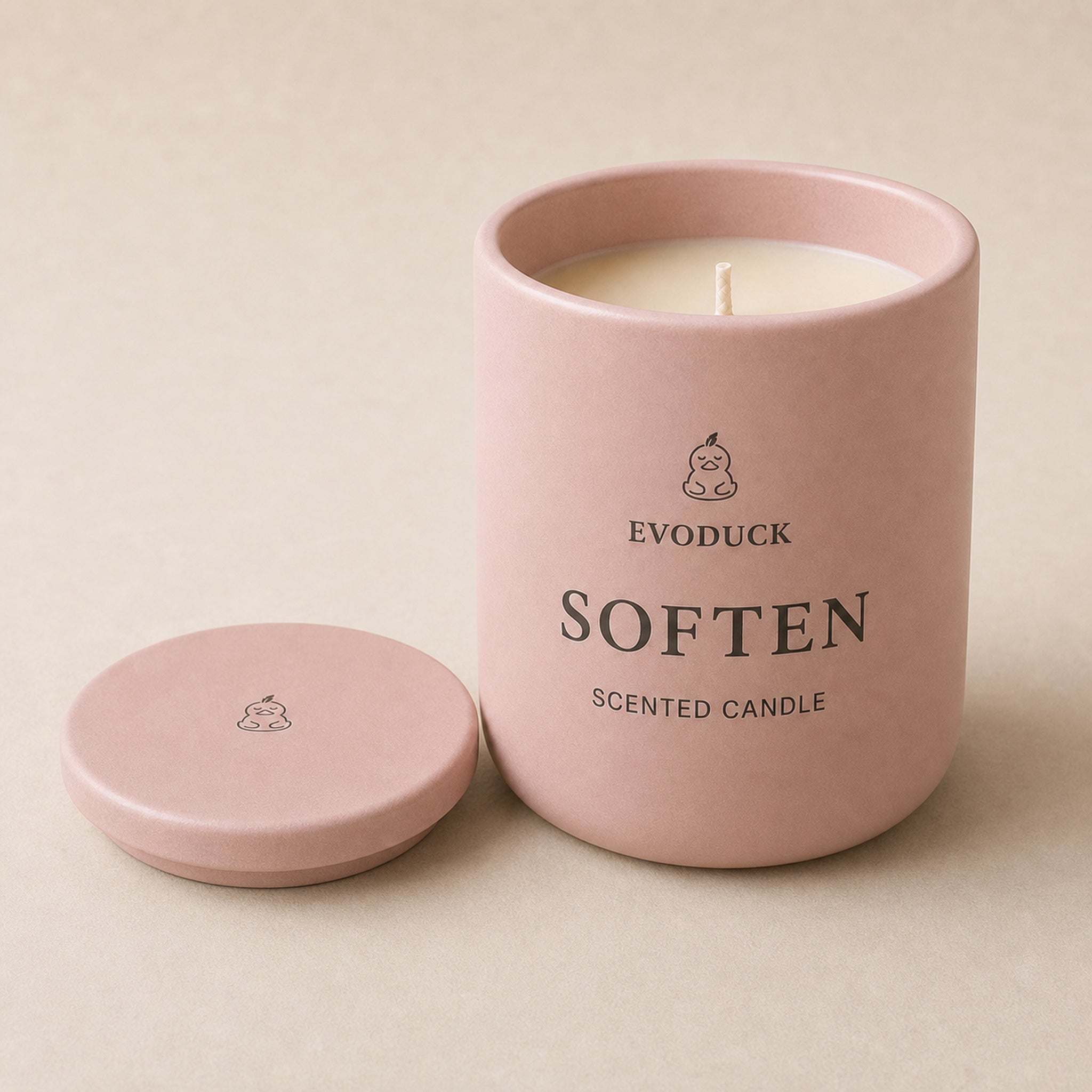 EVODUCK Soften scented candle 01 hero square product image.
